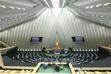 Iran: Parliament OKs Nationality Law Reform | Human Rights Watch