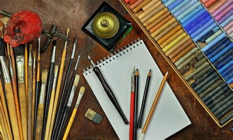 7 Essential Oil Painting Supplies for Beginners | Fupping