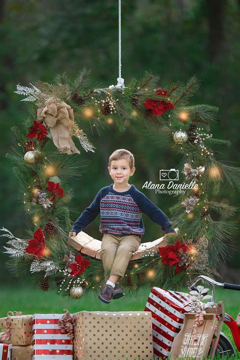 Christmas Swing Minis | Diy christmas photoshoot, Christmas mini shoot, Christmas photo props