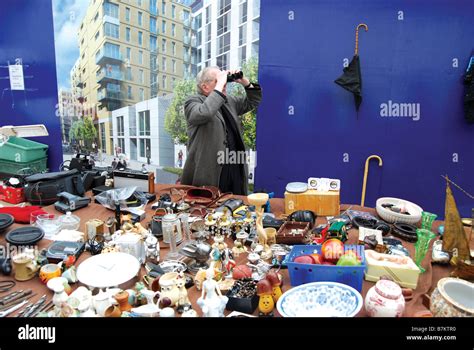 brick lane market london Stock Photo - Alamy