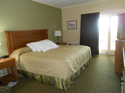 LEELANAU SANDS CASINO & LODGE - Updated 2020 Hotel Reviews (Suttons Bay ...