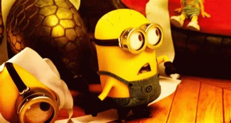 What Minion GIF - What Minion Shocked - Discover & Share GIFs