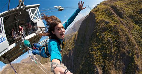 AJ Hackett Nevis Bungy Jump In Queenstown - RTW Backpackers