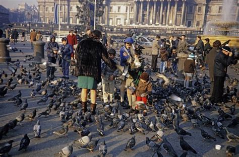 Feeding the Pigeons on London's Trafalgar Square in 1967 - Flashbak