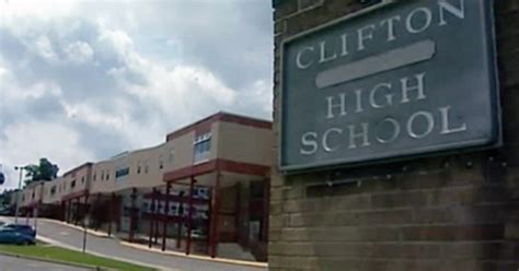 2 Students Charged With Rape At Clifton High School - CBS New York