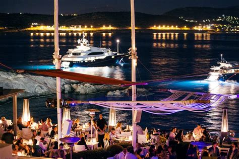 Island club restaurant: Athens Nightlife Review - 10Best Experts and Tourist Reviews