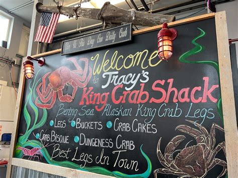 Tracy's King Crab Shack Review: Worth It When in Alaska? - UponArriving