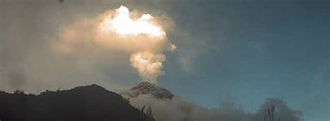 Large eruption at Sangay volcano, ash to 12.2 km (40 000 feet) a.s.l ...