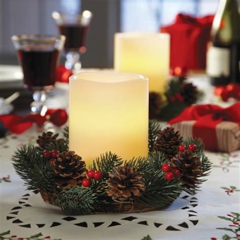 DIY Christmas candle centerpieces – 40 ideas for your table