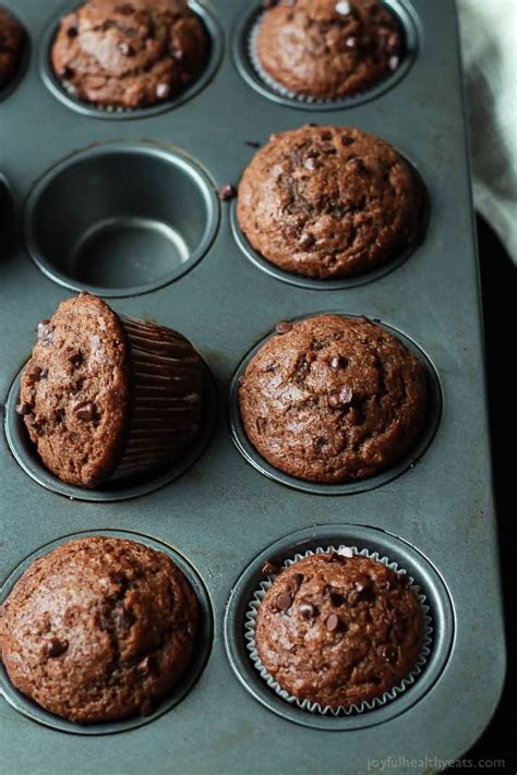 Skinny Double Chocolate Banana Muffins | Healthy Banana Muffin Recipe