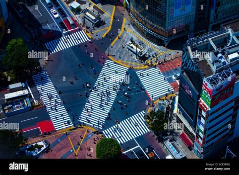 Aerial view crossing famous shibuya hi-res stock photography and images ...