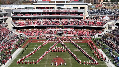 Razorback Stadium named College Football Field of the Year | thv11.com