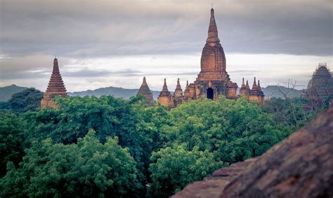 Temples in Myanmar - Find Away Photography