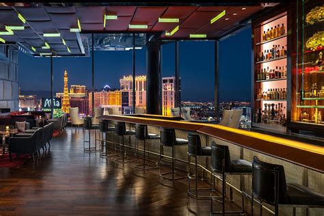 Bars on the Strip: Nightlife in Las Vegas