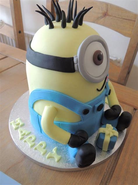 Minion Crazy - Cake by Claire - CakesDecor