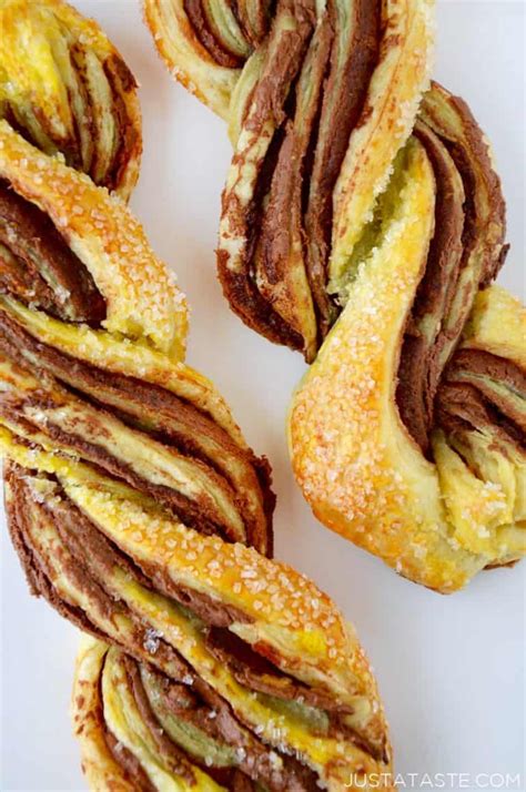 Schokoladen Blätterteig Twists | Nur ein Vorgeschmack | Twisted recipes, Puff pastry twists ...