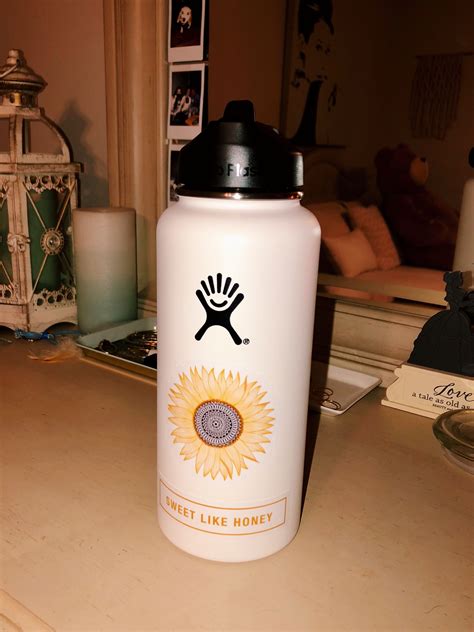 White 32 oz Hydro Flask with stickers :) Hydro Flask Review, Hydro Flask Sale, Hydro Flask 18 Oz ...