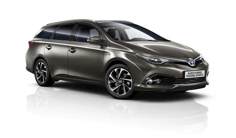 2016 Toyota Avensis & Auris Hybrid Gain Minor Updates | Carscoops