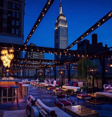 Moxy Times Square | New york hotels, New york rooftop, Nyc rooftop