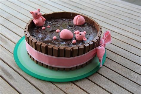 Pigs in mud cake | Cake, Pigs in mud cake, Mud cake