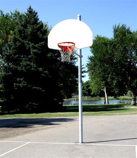 Basketball Hoop at the Park – Photos Public Domain