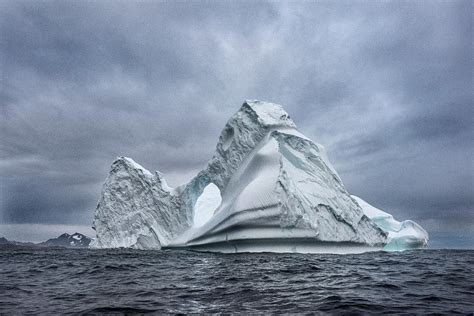 Iceberg Greenland 6533 Photograph by Bob Neiman - Fine Art America