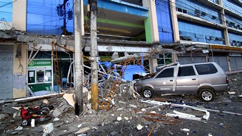 Deadly Earthquake in the Philippines - Video - NYTimes.com