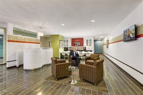 Office Space for Rent in Houston | Houston Office Space | OfficeFinder