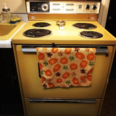 Vintage Kitchen Appliances / Vintage kitchen appliances will be a great ...