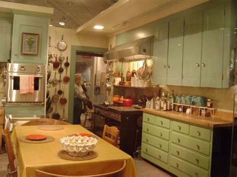 Julia Child's KItchen at the Smithsonian | Julia child kitchen, Kids ...