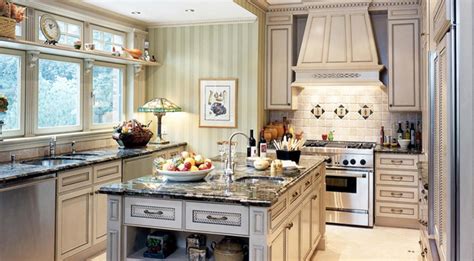 CASTLE KITCHENS