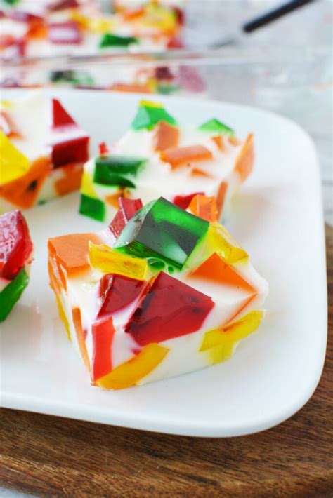 Easy Broken Glass Jello - BubbaPie