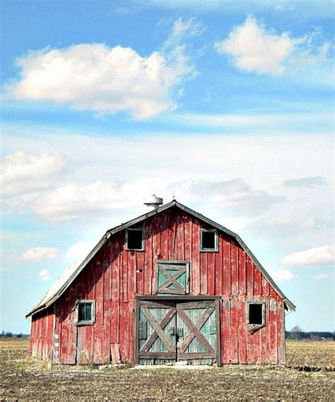 45 Beautiful Rustic and Classic Red Barn Inspirations | Barn pictures ...