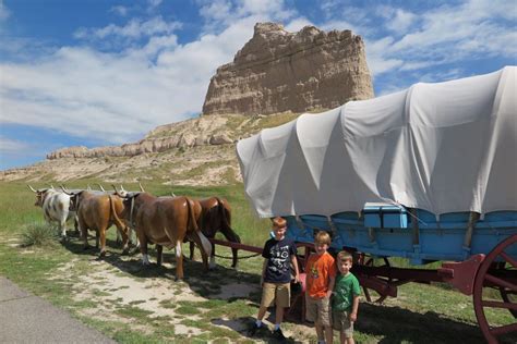 Scotts Bluff National Monument: How to Visit (+Fun Tips for Families) - 10 Traveling Feet