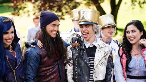 Disney Channel's "Descendants 3" Honored Cameron Boyce With a Heartfelt ...