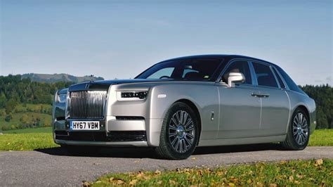 Eighth Generation Rolls Royce Phantom is opulent serenity on wheels