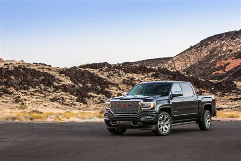 GMC Sierra Denali Specs & Photos - 2018, 2019, 2020, 2021 - autoevolution