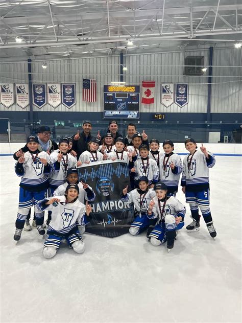 Team Illinois 10U wins 200x85 Motown SuperTacks | Team Illinois AAA Hockey