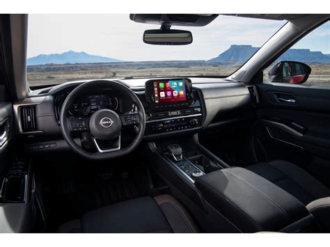 2025 Nissan Pathfinder: 181 Interior Photos | U.S. News