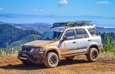 Here is my 1998 First Gen Honda CRV getting mucky out in the Oregon ...