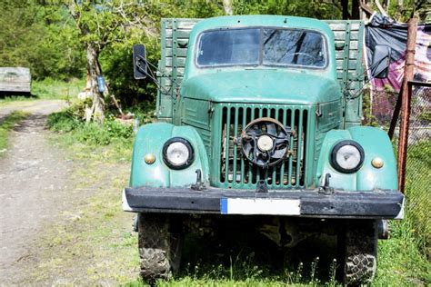 Green Vintage Old Farm Truck Stock Image - Image of headlamp, haul ...