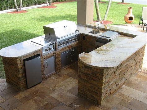 BBQ Grills, Parts & Accessories: Custom Outdoor Kitchen Grill Island ...