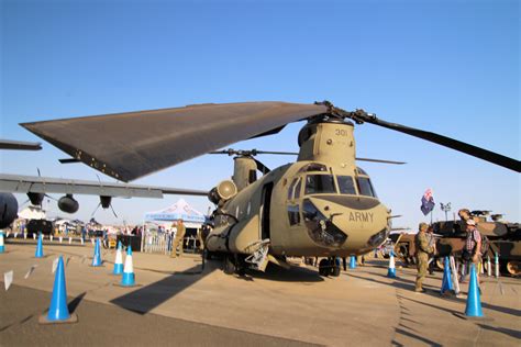 Boeing CH-47 Chinook - Destination's Journey