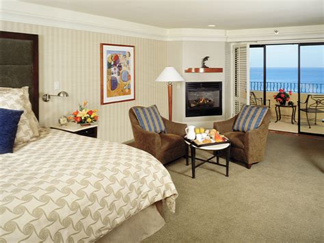 Oceanfront Monterey Hotel Stay | Monterey Bay Inn