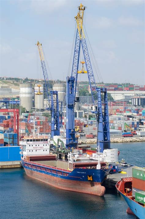 Port Ambarli editorial photo. Image of crane, container - 99741131