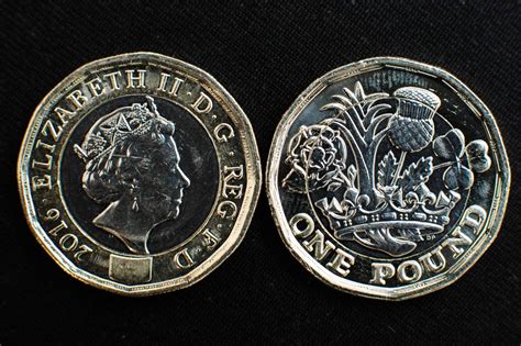 New 12-sided British pound coin enters circulation - San Antonio ...