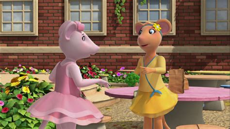 Angelina Ballerina: The Next Steps - S4E10 - Angelina and The Magician ...