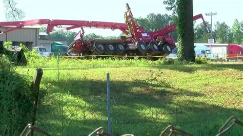 Concrete Pump Truck Collapse Smith County, TX | Undefeated Construction Accident Lawyer