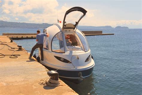 Italian design firm launches its first "mini yacht"