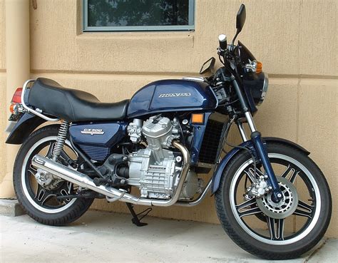 Honda Silver Wing GL650 Motorcycles - webBikeWorld